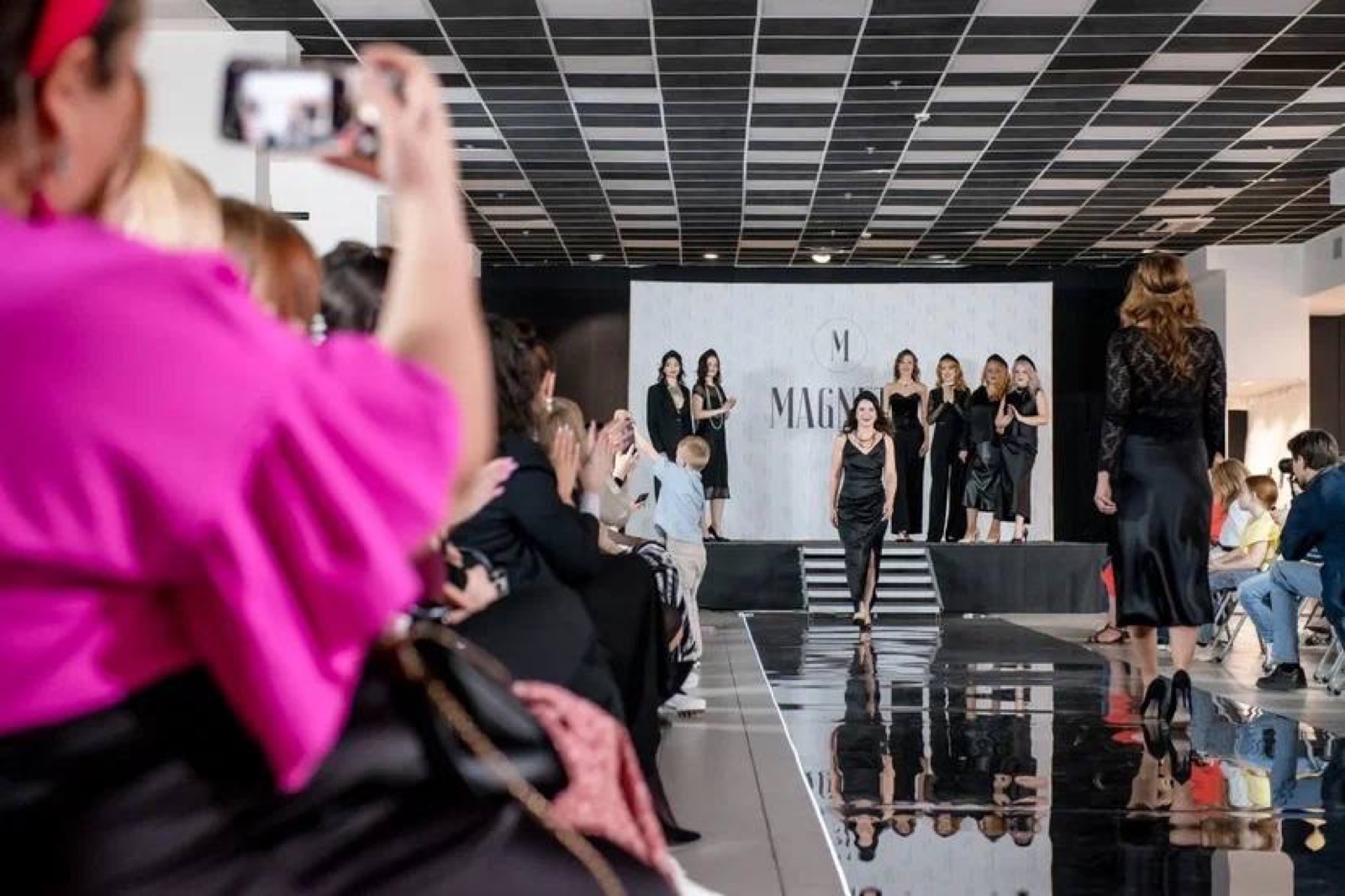 Кейс 8 — женский fashion-проект и конкурс красоты